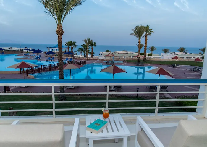 Renaissance Sheikh Golden View Resort 5*