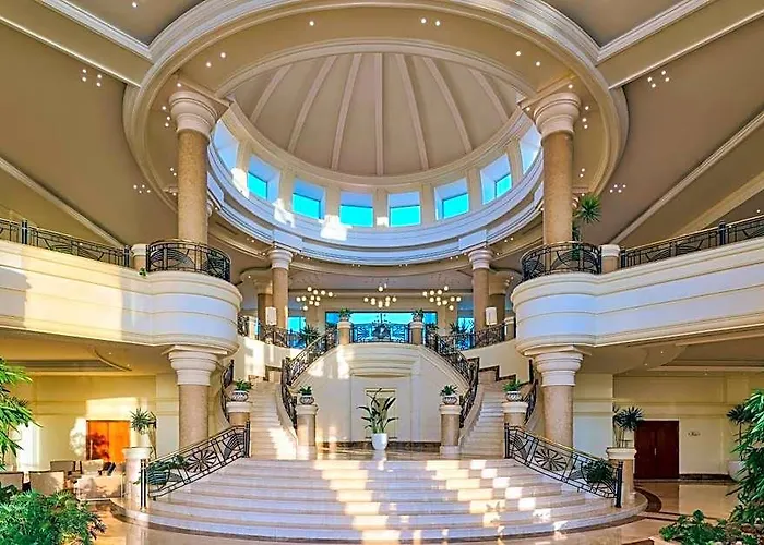 Renaissance Sheikh Golden View 5*