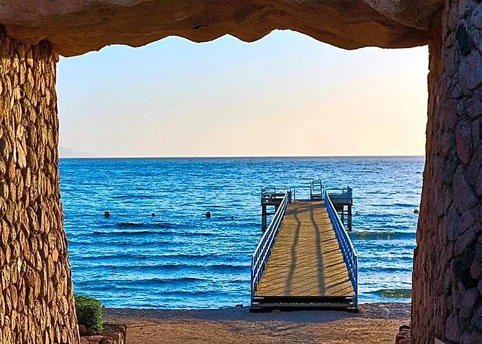 Renaissance Sheikh Golden View Resort 5*